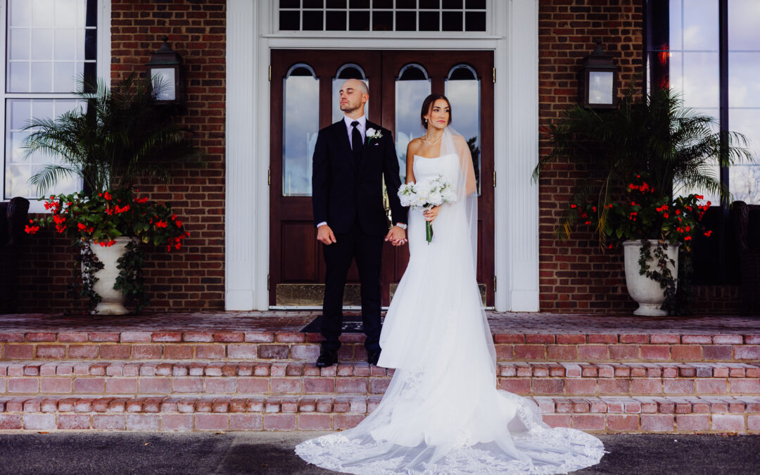 Timeless Elegance at The Delafield Hotel: Sari & Adam’s Classic Wisconsin Wedding